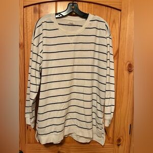 Women’s Maurice’s XL Striped Long Sleeve Sweatshirt